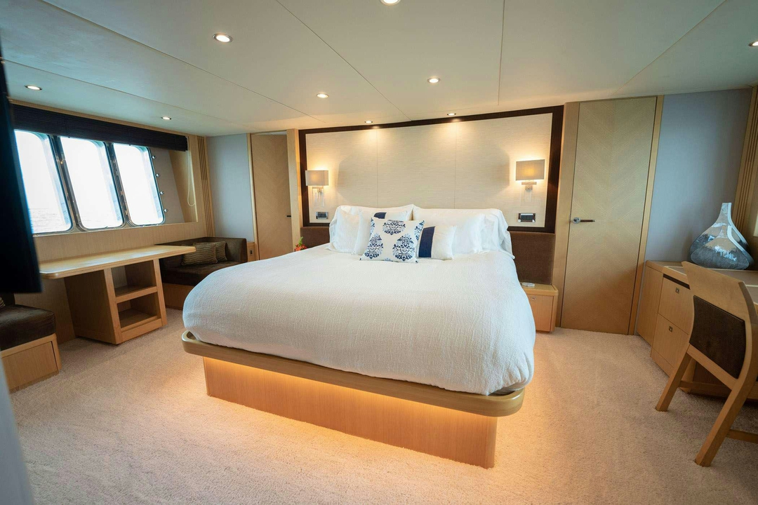 100' Princess