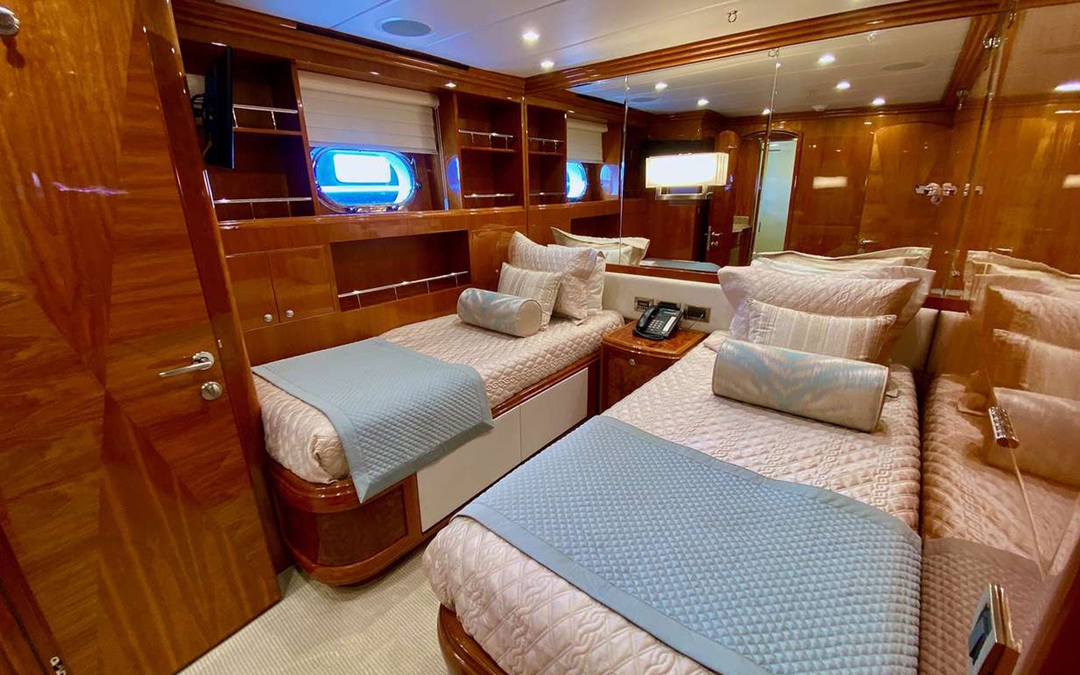 114' Hargrave