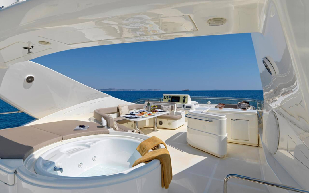 89' Ferretti