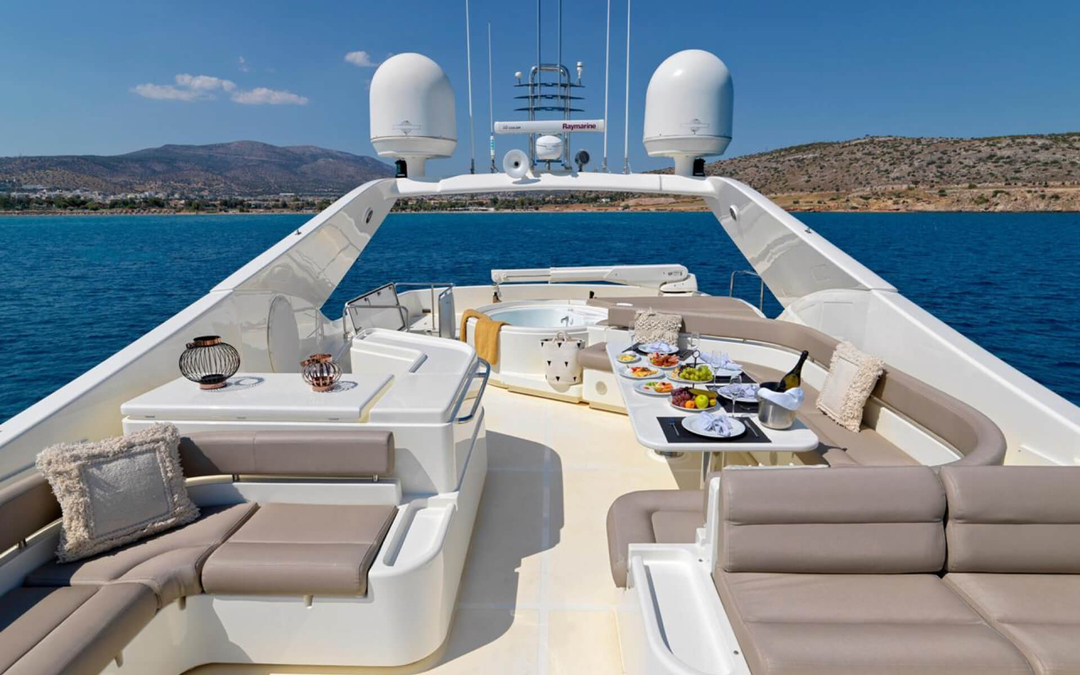 89' Ferretti
