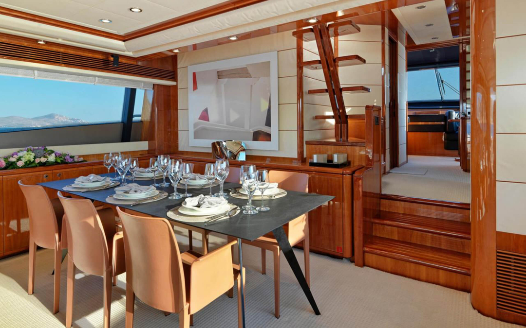 89' Ferretti