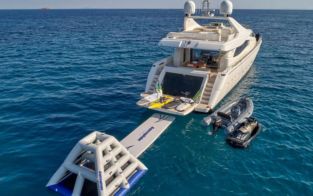 89' Ferretti