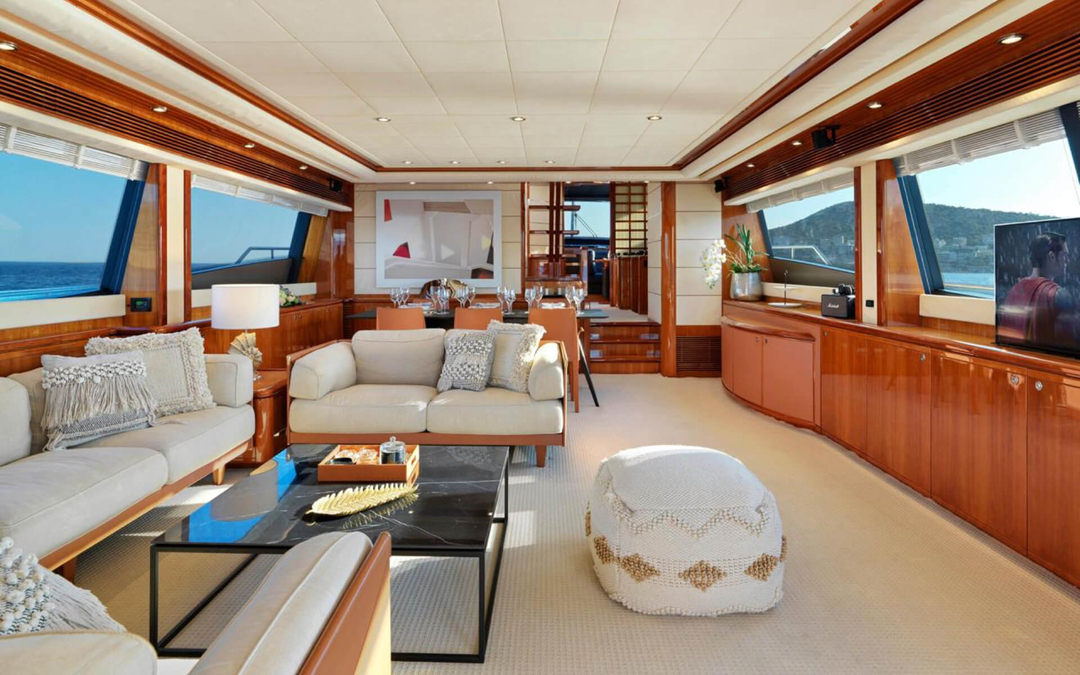 89' Ferretti