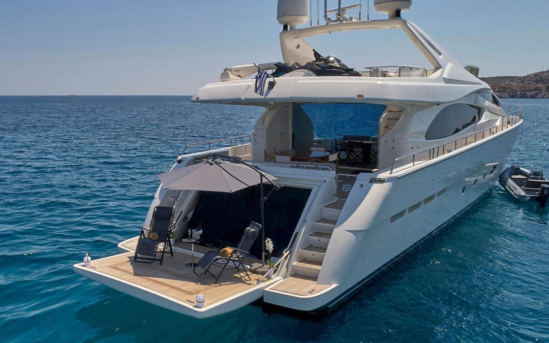 89' Ferretti