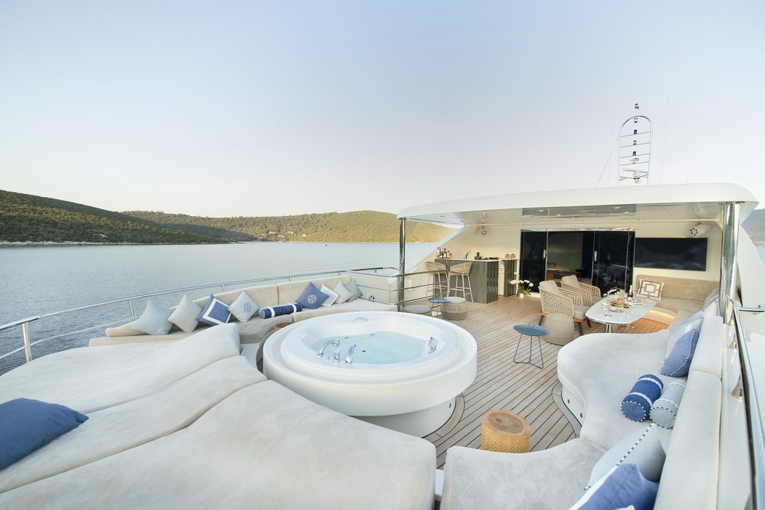 160'  Lurssen