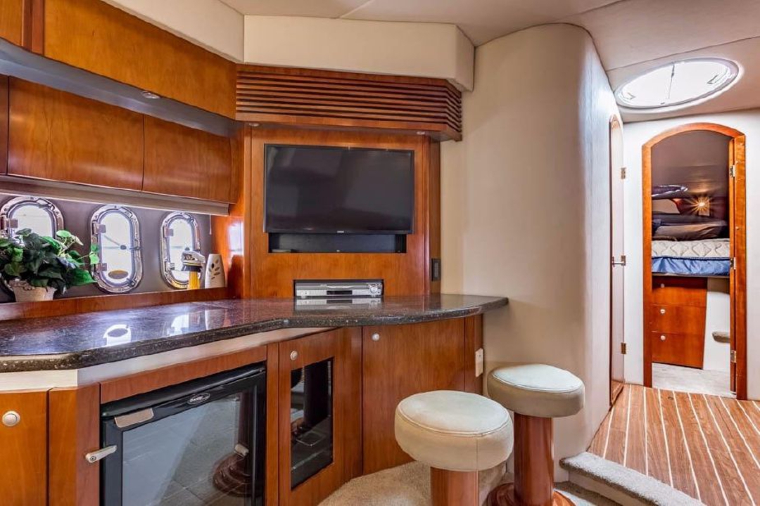 42' Cruiser Yacht