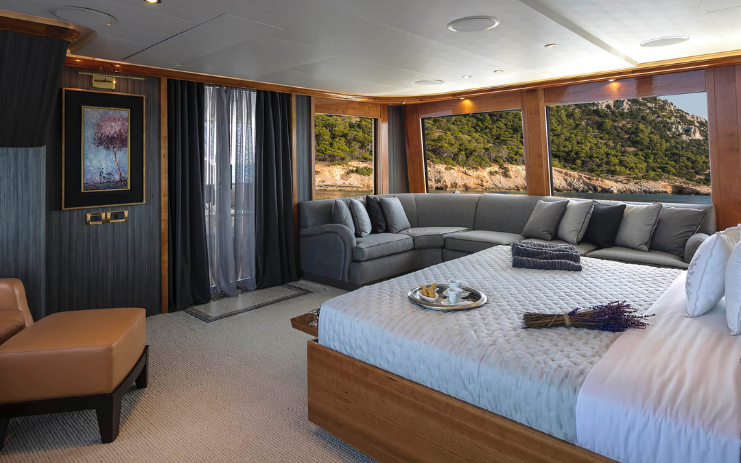 130' Westport