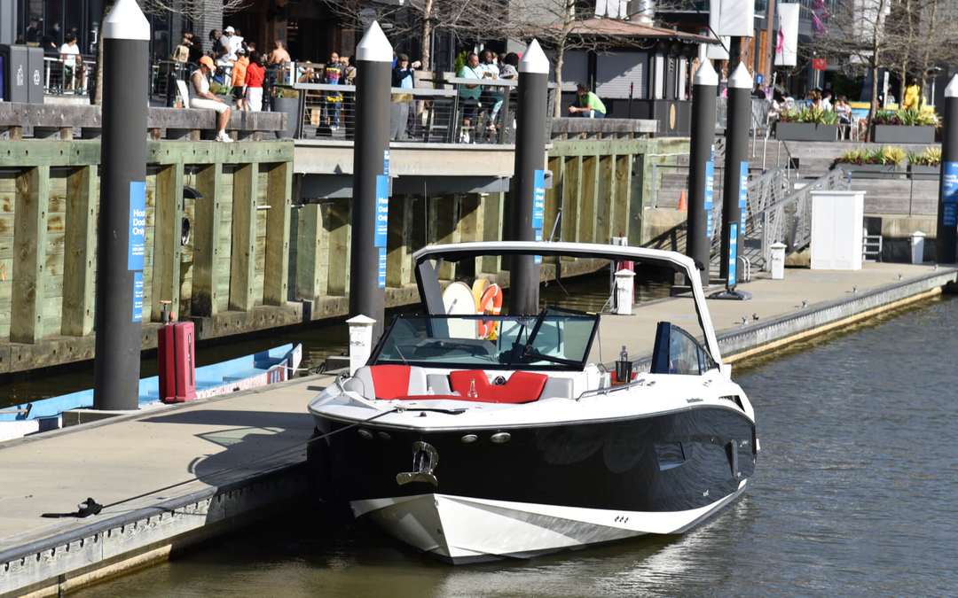 33' Cruisers Yacht