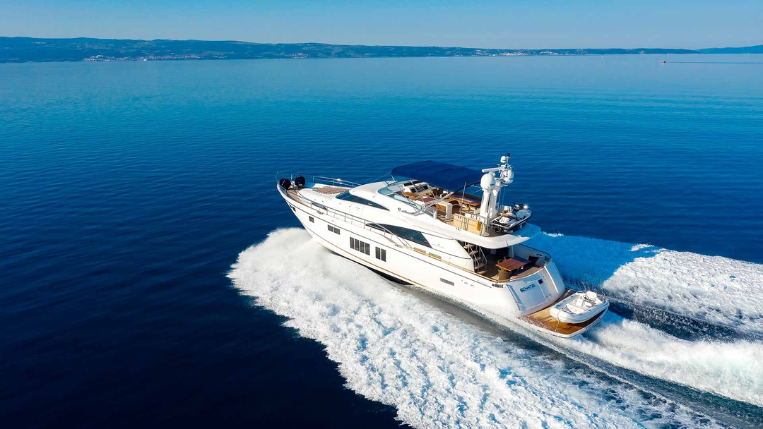 80' Fairline Squadron