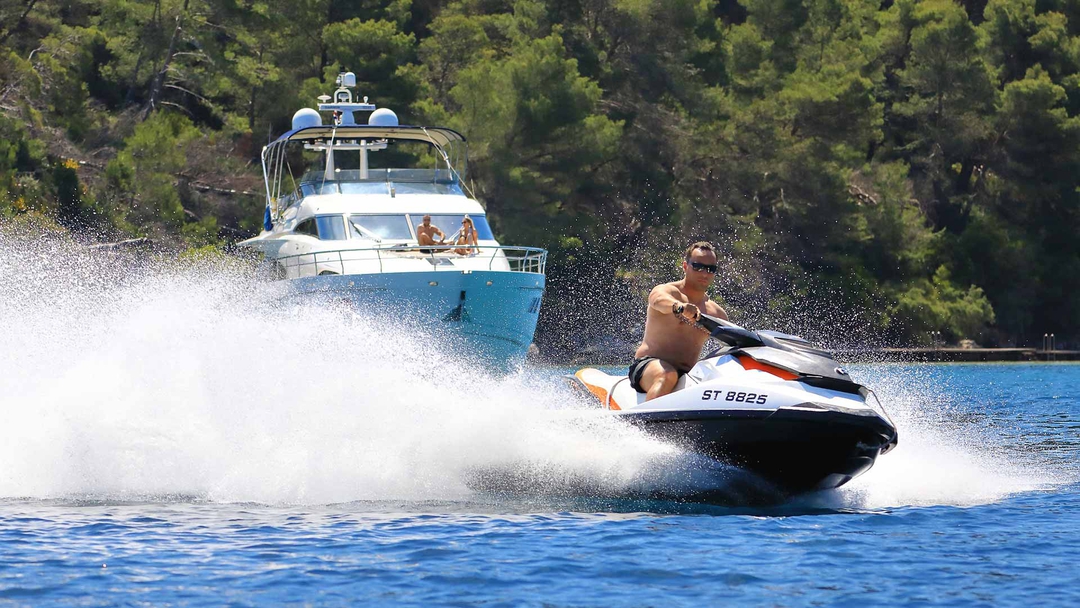 80' Fairline Squadron