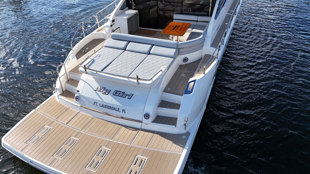 62' Fairline