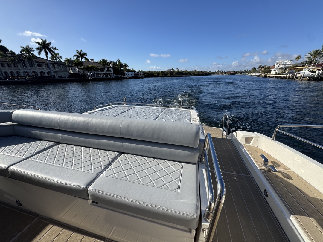 62' Fairline