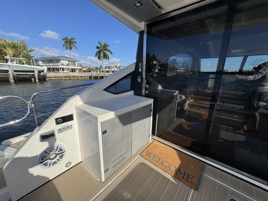 62' Fairline