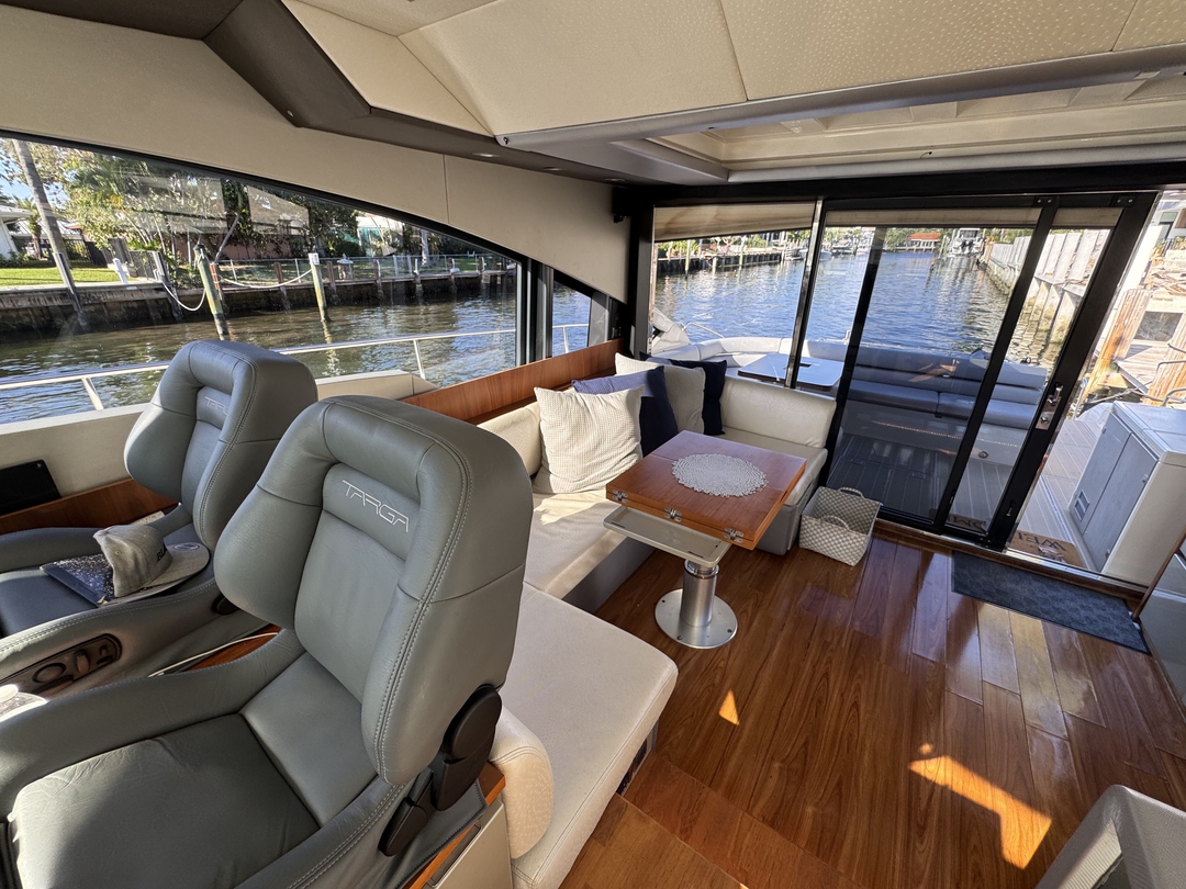 62' Fairline