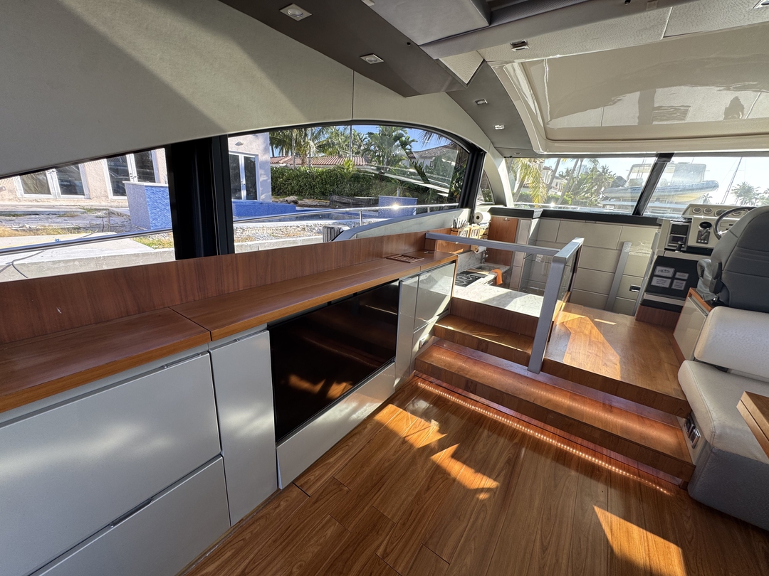 62' Fairline