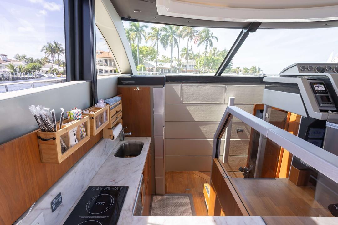 62' Fairline