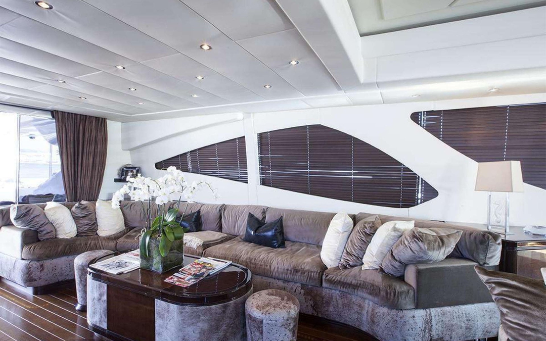 130' Mangusta