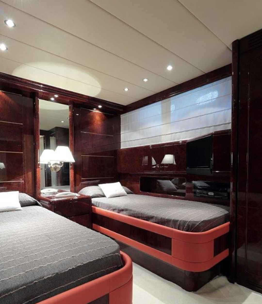 80' Mangusta