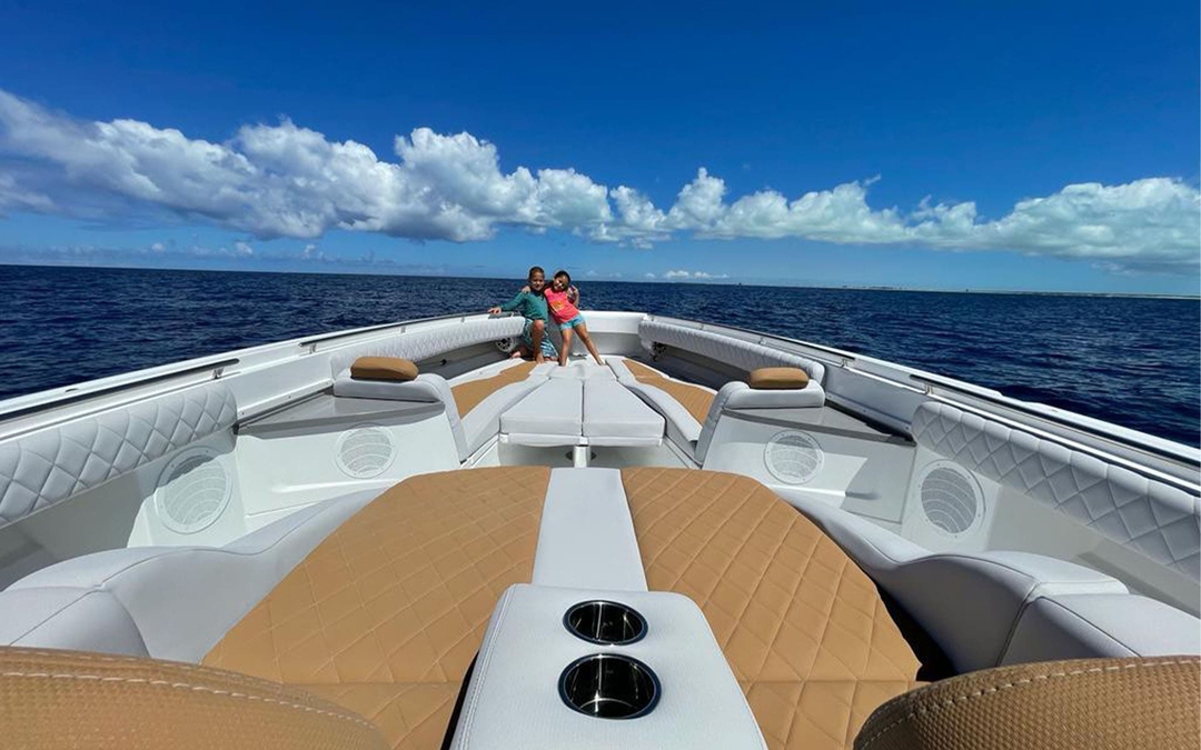 53' Hydrasport