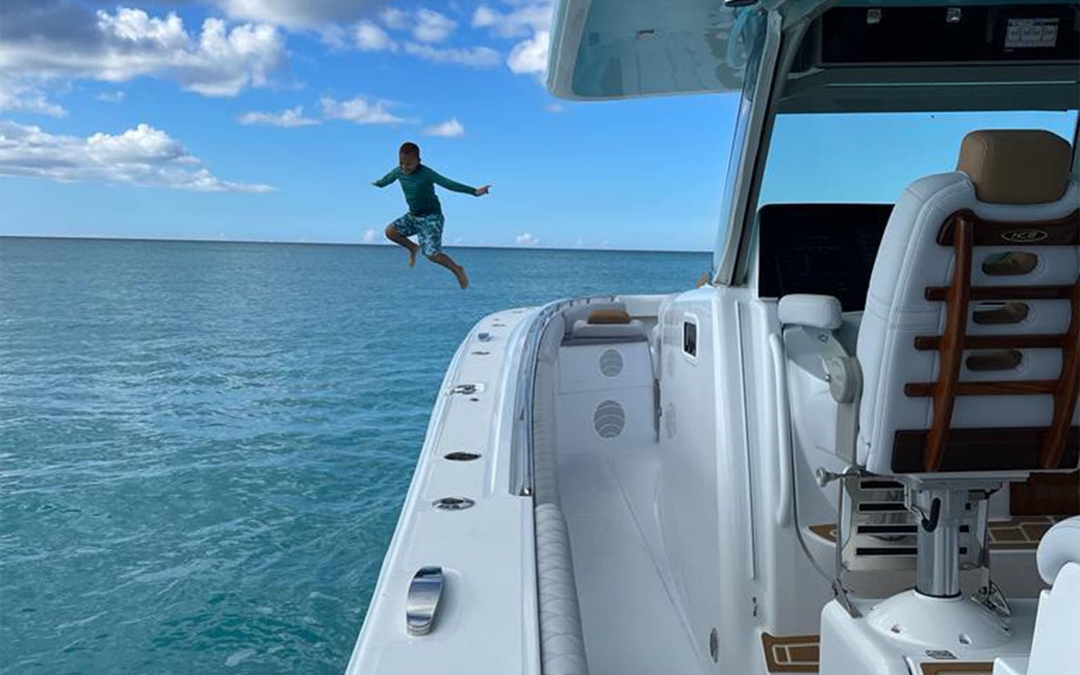 53' Hydrasport