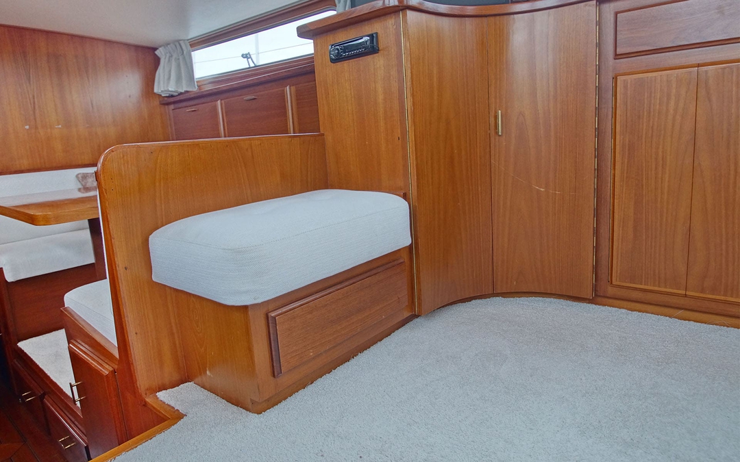 47' Super Van Craft