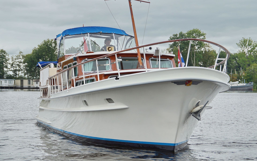 47' Super Van Craft