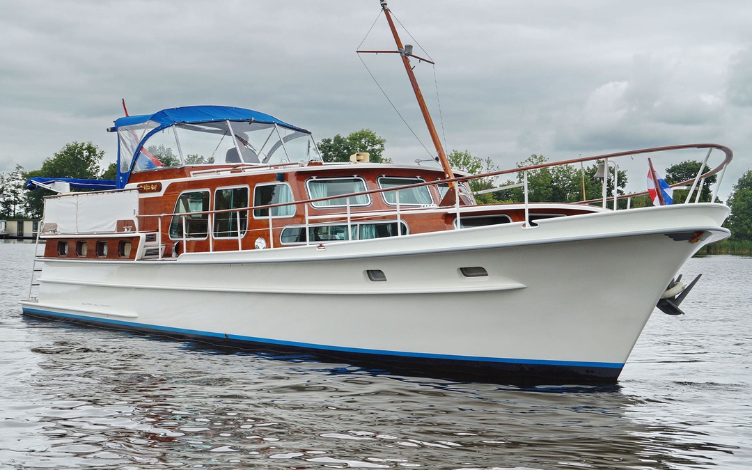 47' Super Van Craft