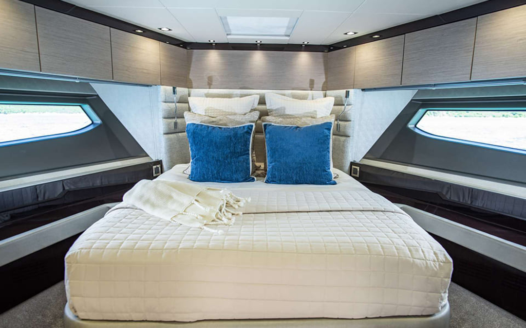 66' Sunseeker