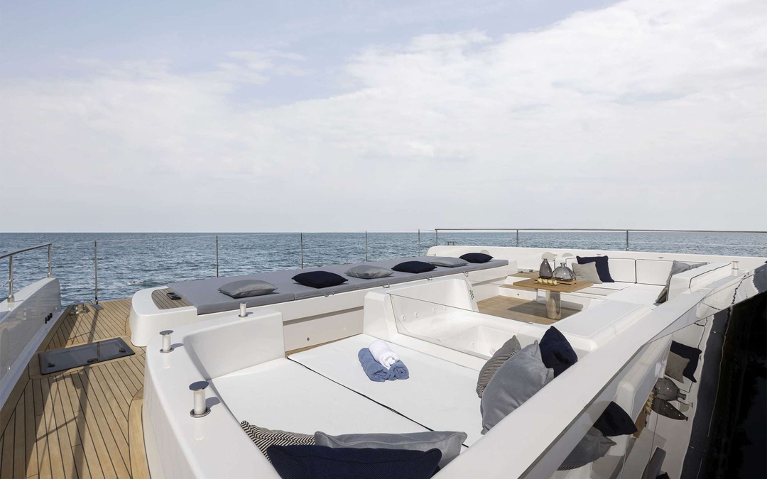 79' Sunreef Yachts