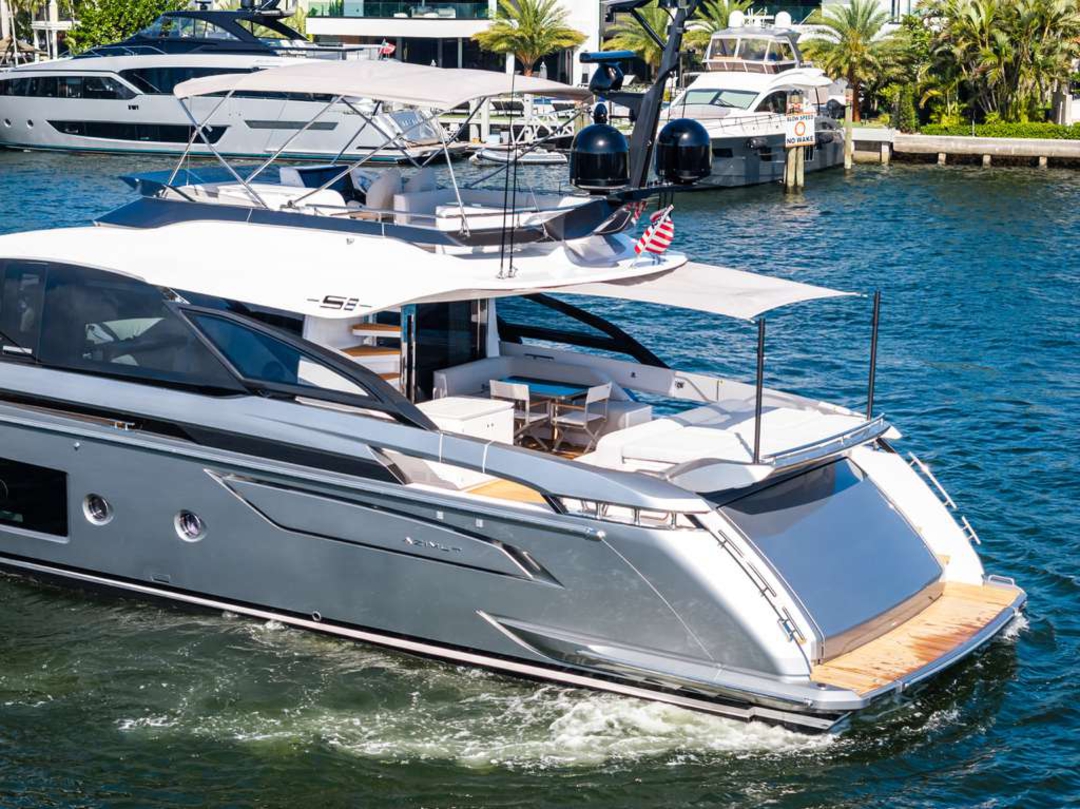 80' Azimut S8