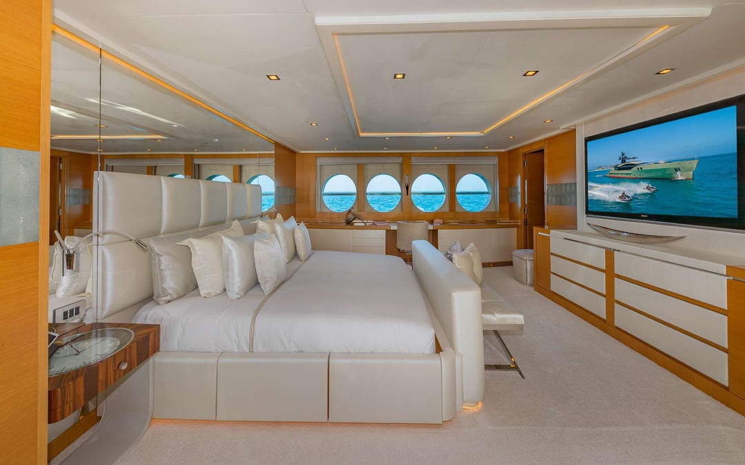 172' Palmer Johnson