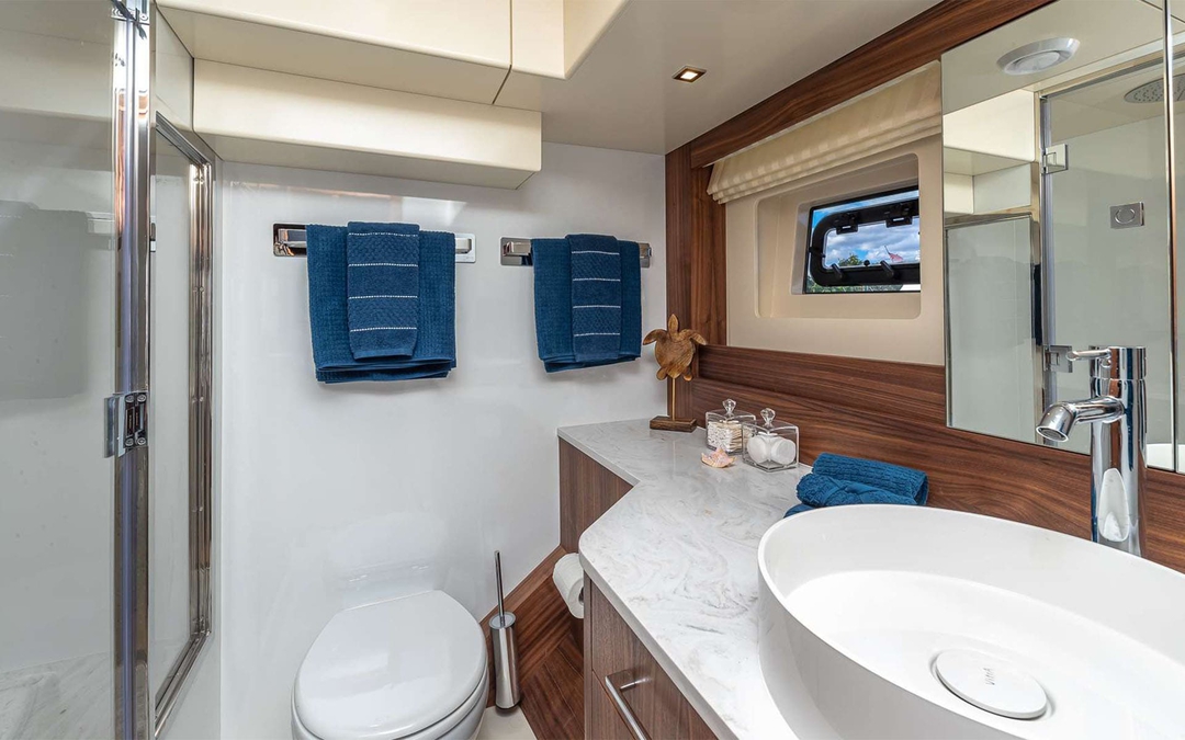 61' Sirena Flybridge