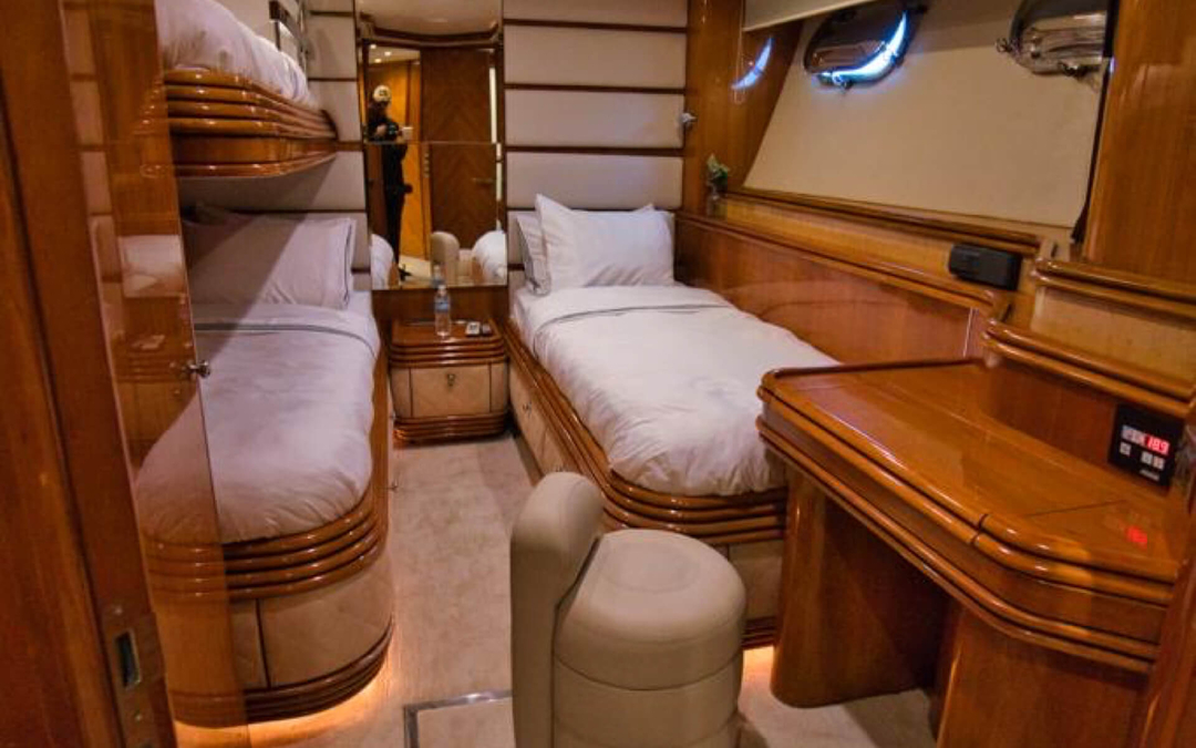 105' Sunseeker