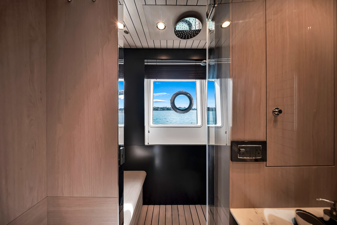 88' Azimut