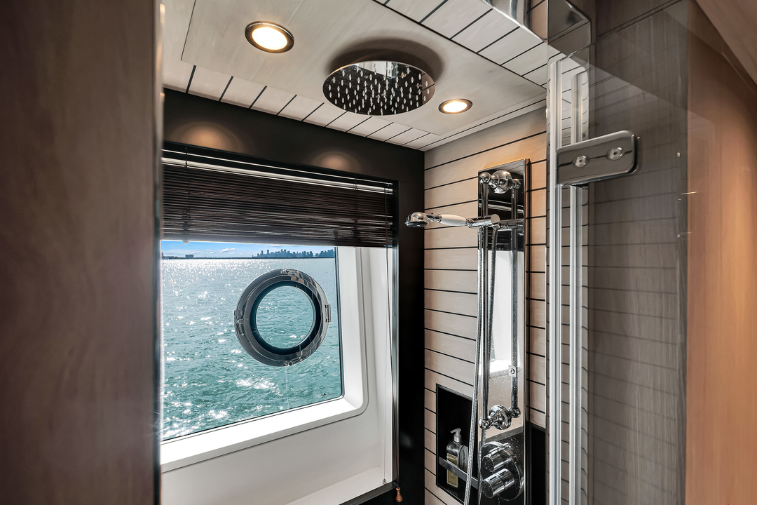 88' Azimut
