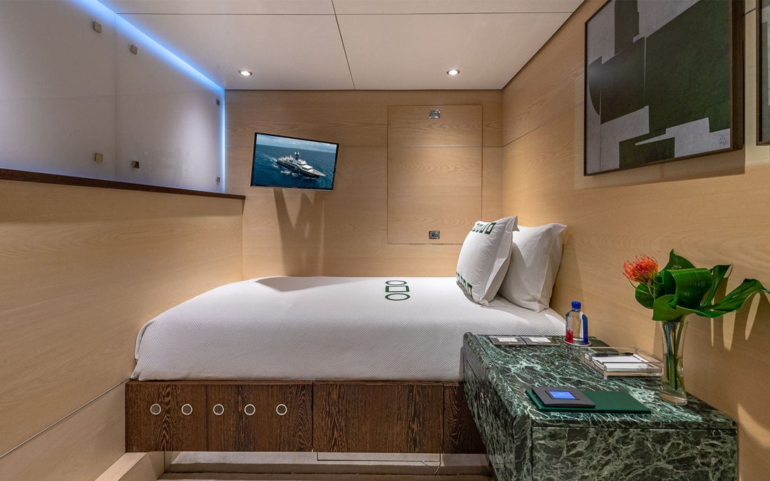 162' Feadship