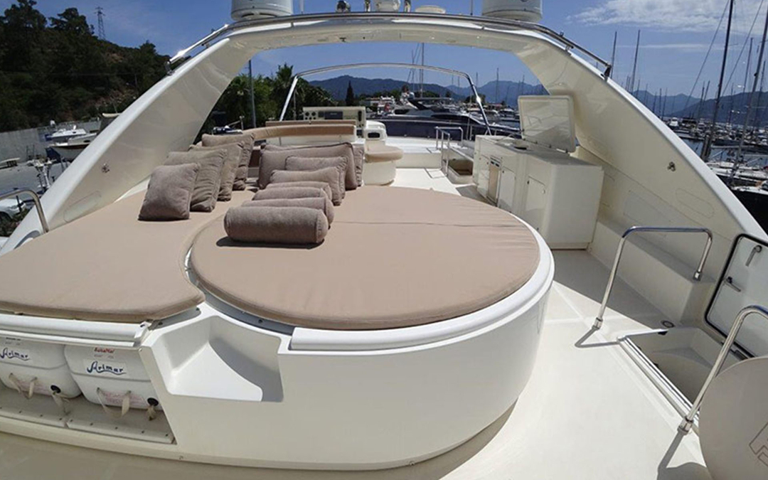 83' Ferretti