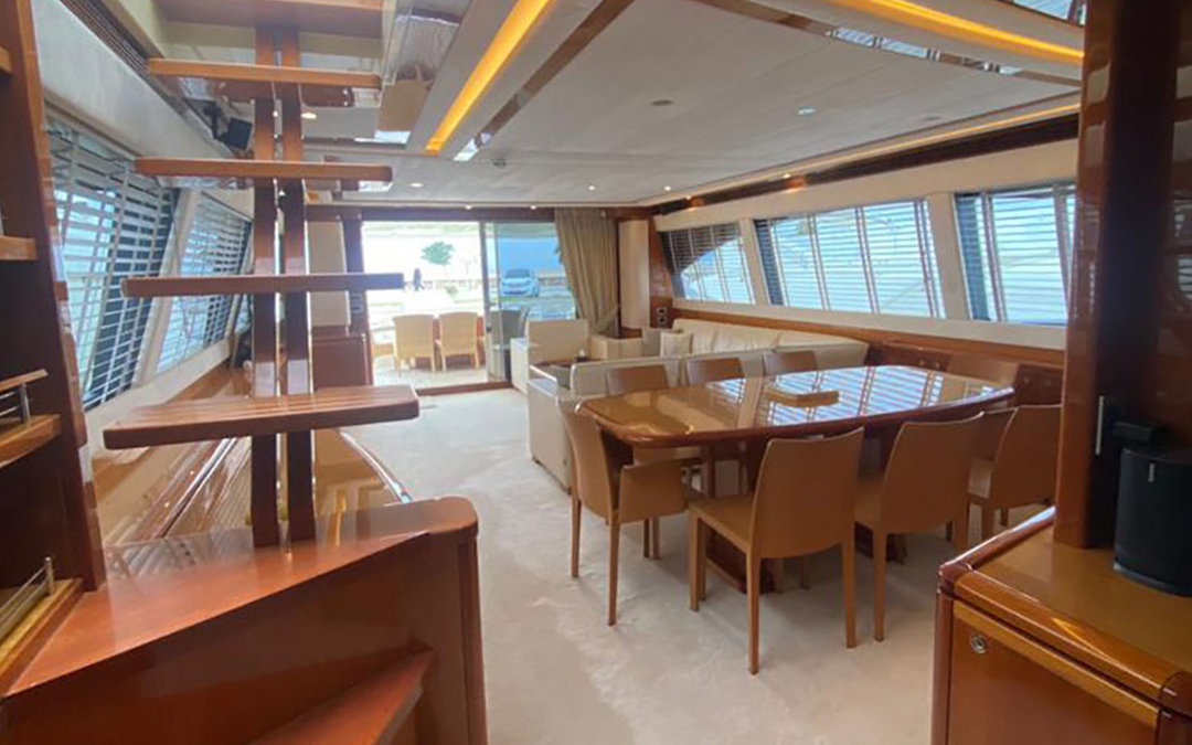 83' Ferretti
