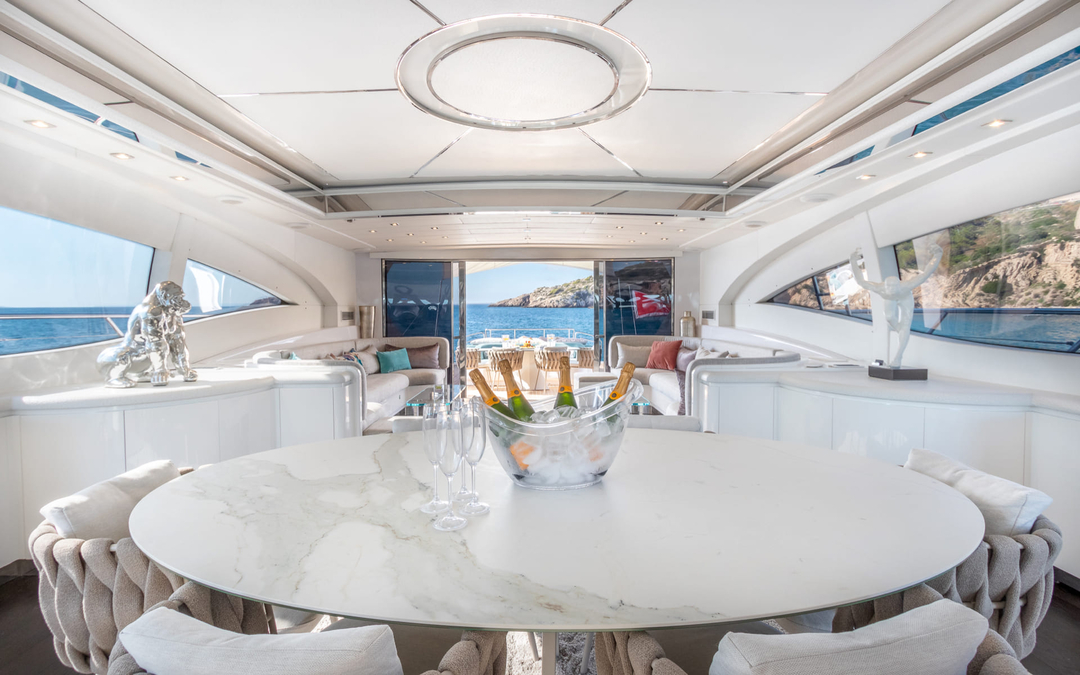 108' Mangusta