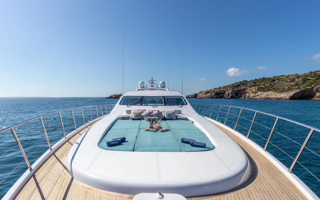 108' Mangusta