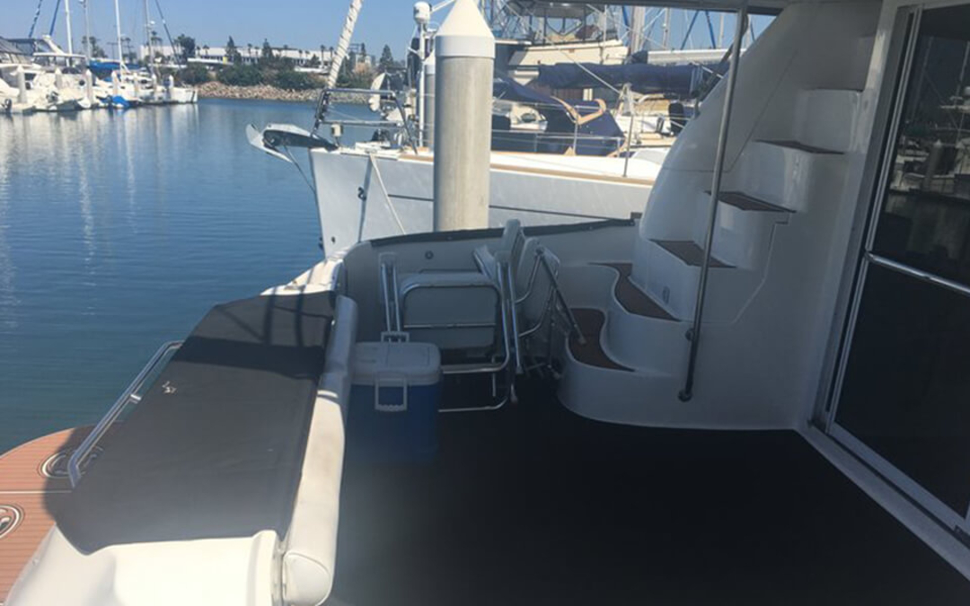 46' Maxum