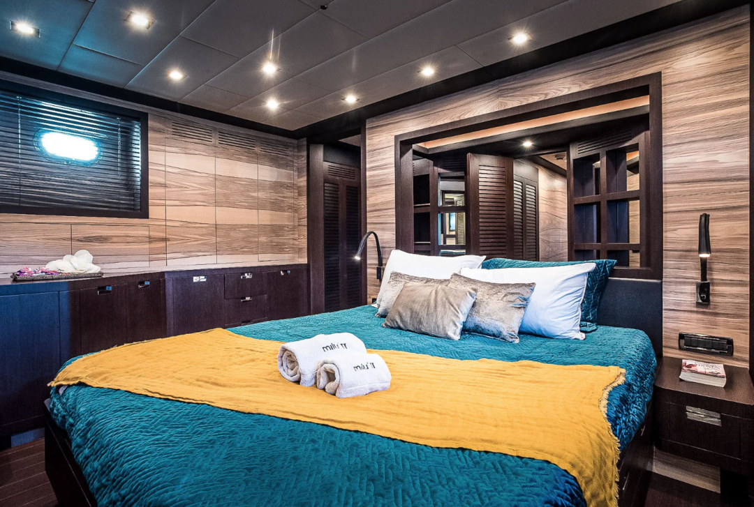 80' Mangusta