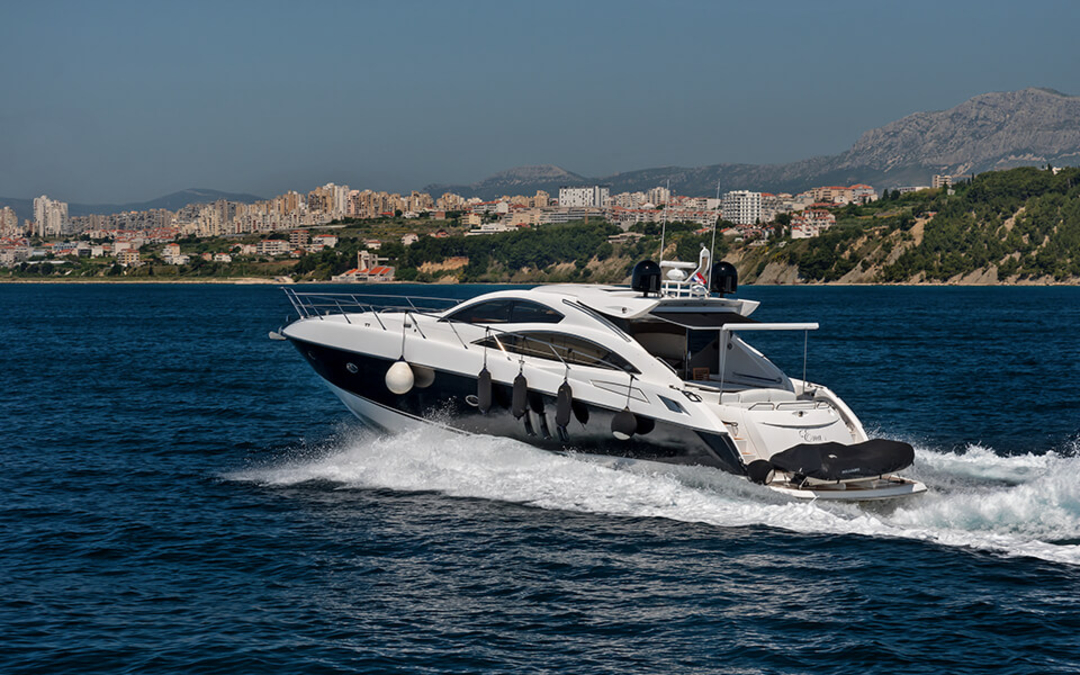 62' Sunseeker Predator