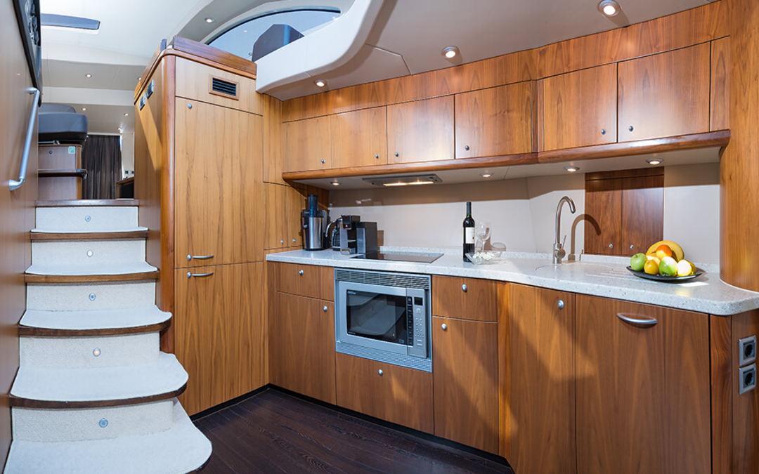 62' Sunseeker Predator
