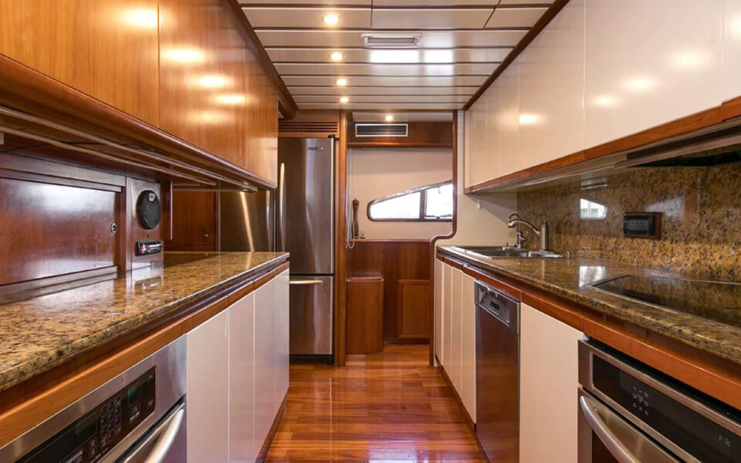 112' Ferretti