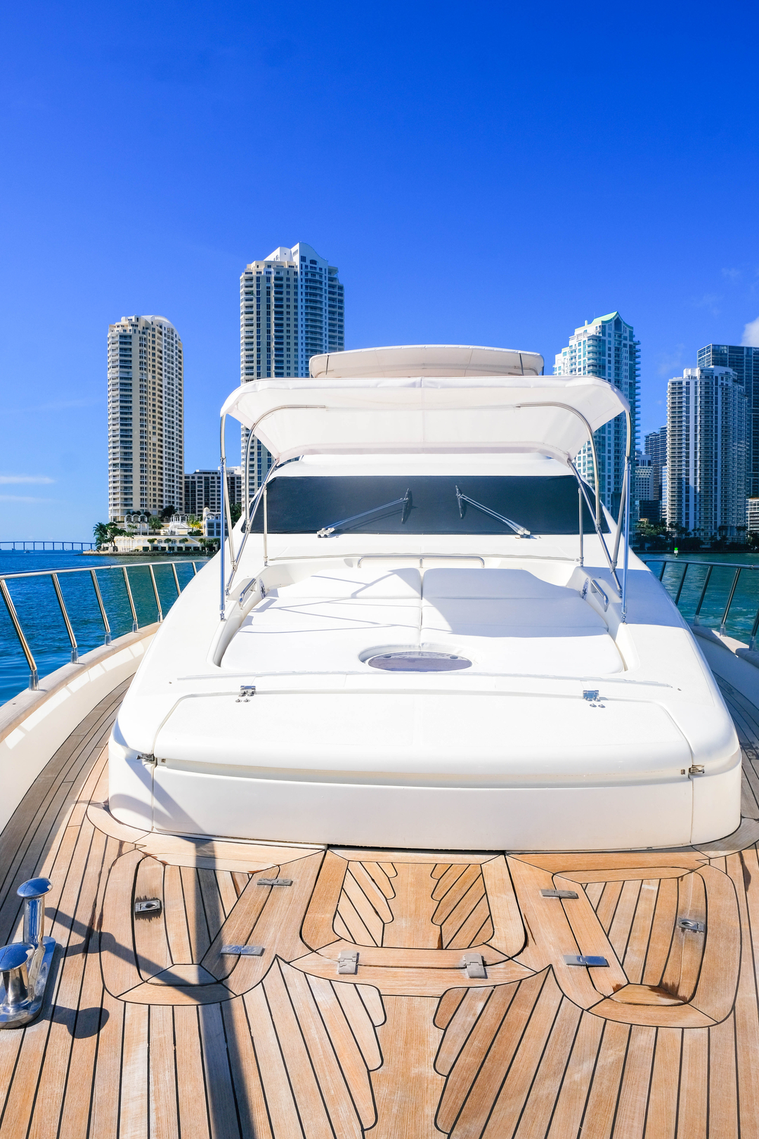 80' Azimut