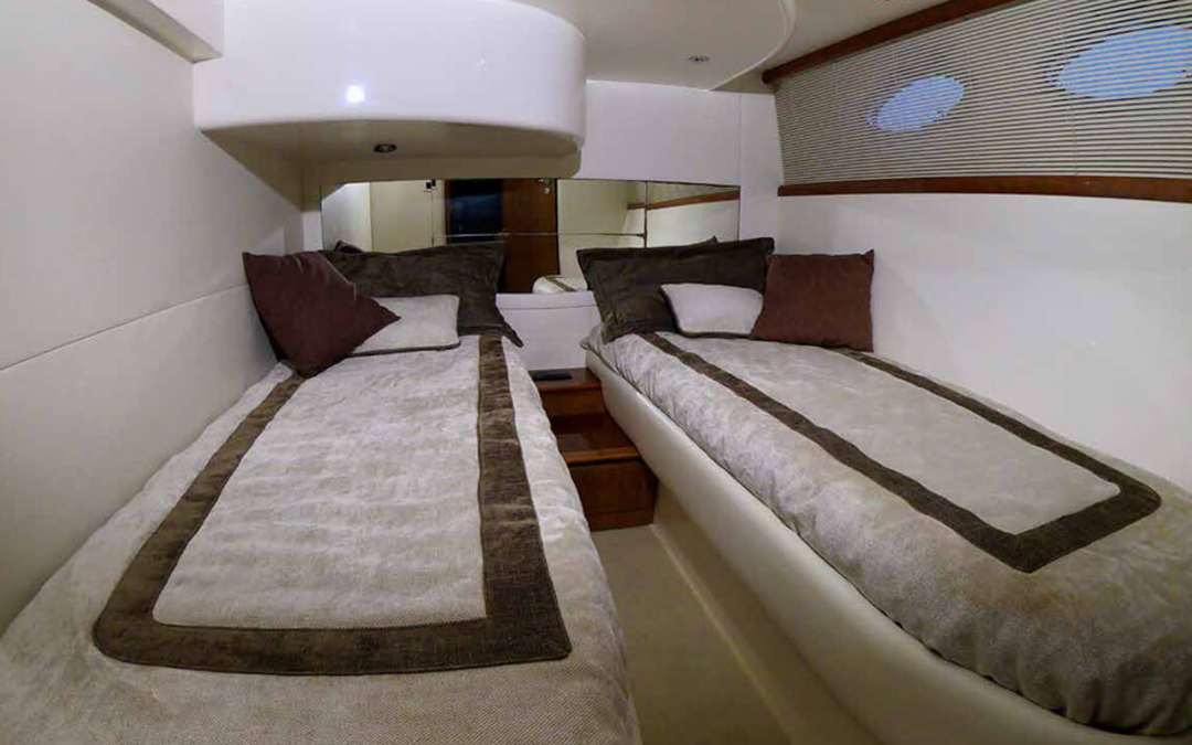46' Pershing