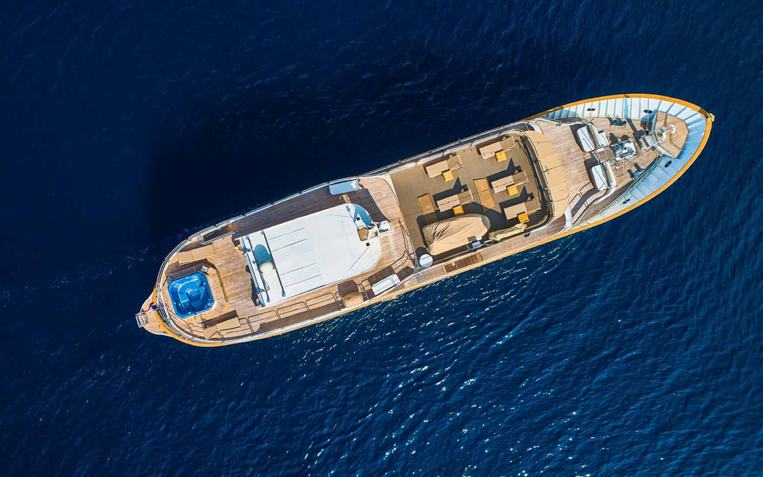 130' Botique Yacht