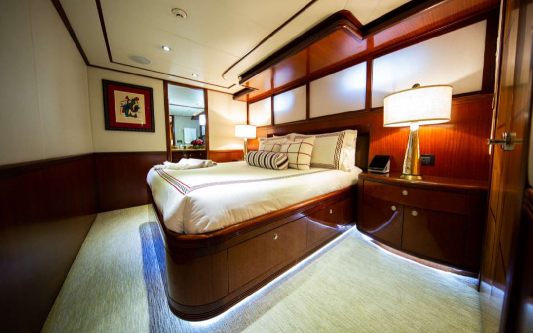 141' Ares Marine