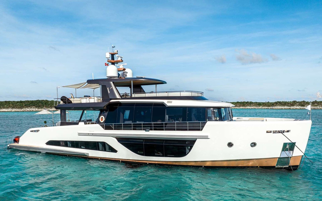 102' Alpha Custom